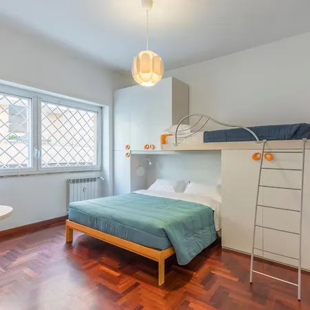 Apartment Family Art Flat Rome