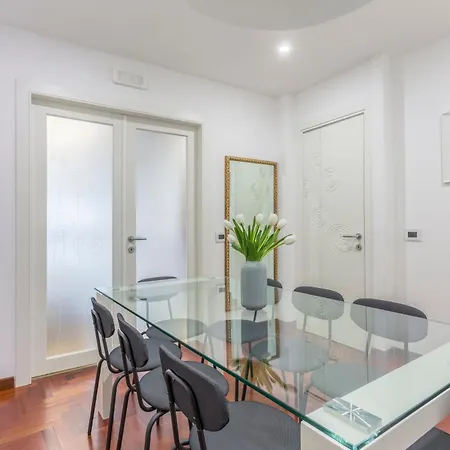 Apartment Family Art Flat Rome